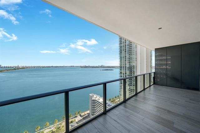 Building Photo - 480 NE 31st St