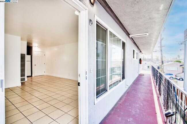 Building Photo - 1813 63rd St