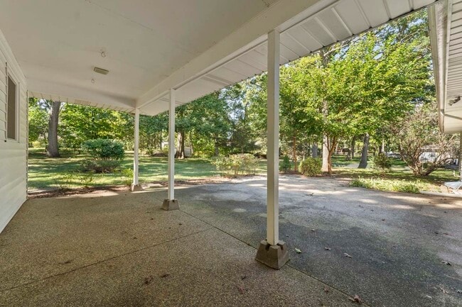Building Photo - 36332 N Hawthorne Ln