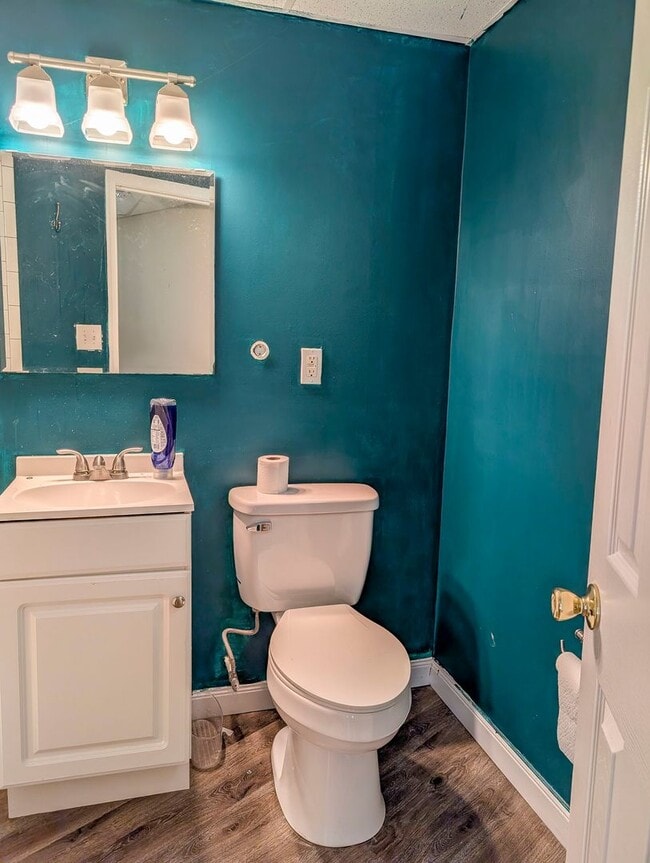 Building Photo - 12433 Cree Ln