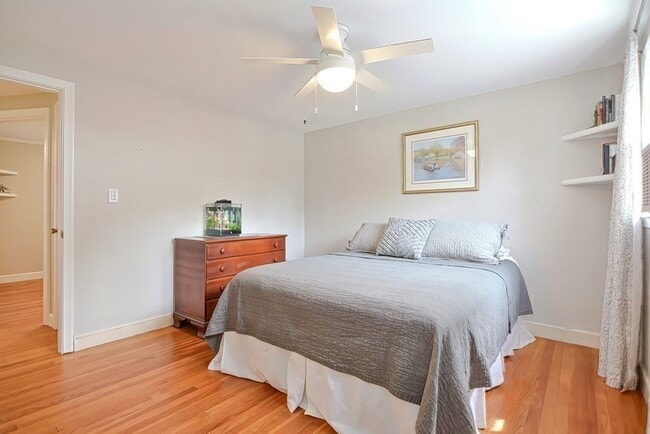 Building Photo - 8 Regency Dr