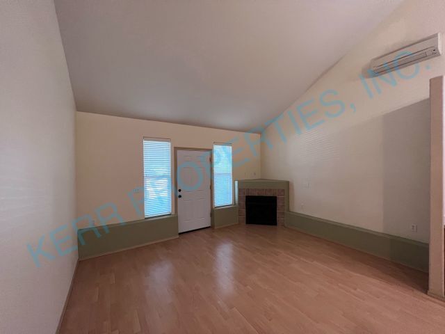 Building Photo - 1 Bd / 1.5 Bth - Skylight - Gas Fireplace ...