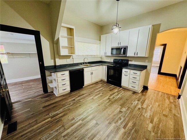 Building Photo - 1803 N Floyd Ave