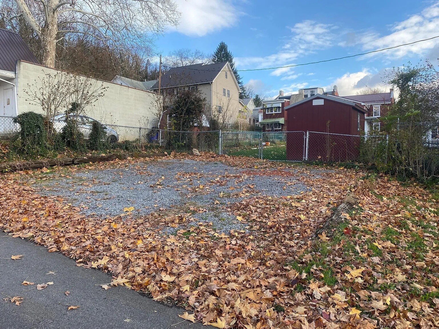 Building Photo - 114 N Brown St