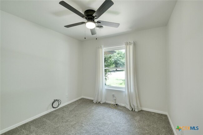 Building Photo - 6218 Brookside Dr