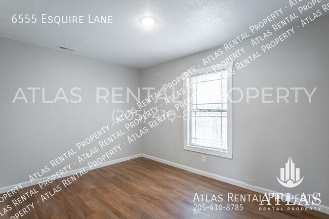 Building Photo - 6555 Esquire Ln