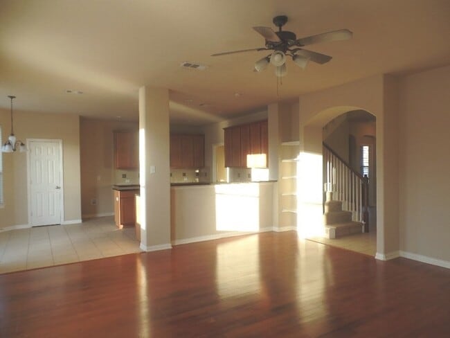 Building Photo - 7213 Middleburg Dr