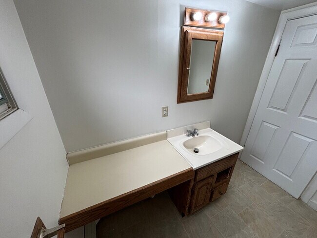 Building Photo - Freshly Updated 2BR Apartment – Heat Included | Sanford, ME