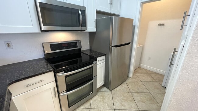Building Photo - 5526 Pga Blvd