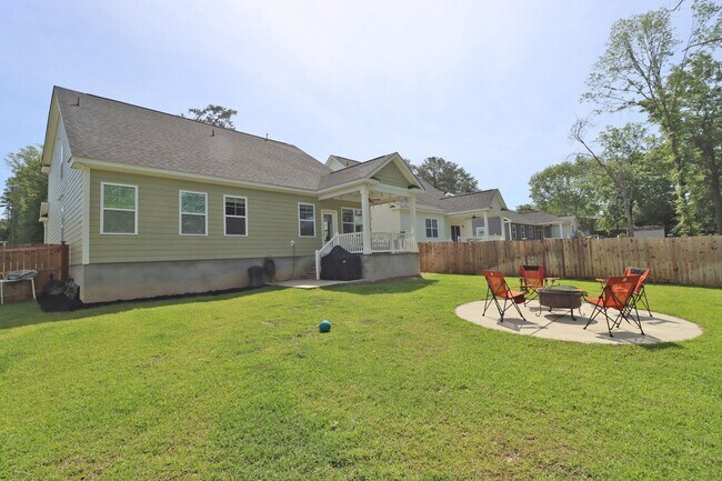 Building Photo - 6813 Deloach Drive