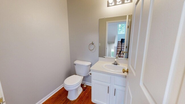 Building Photo - 3120 Promenade Cir