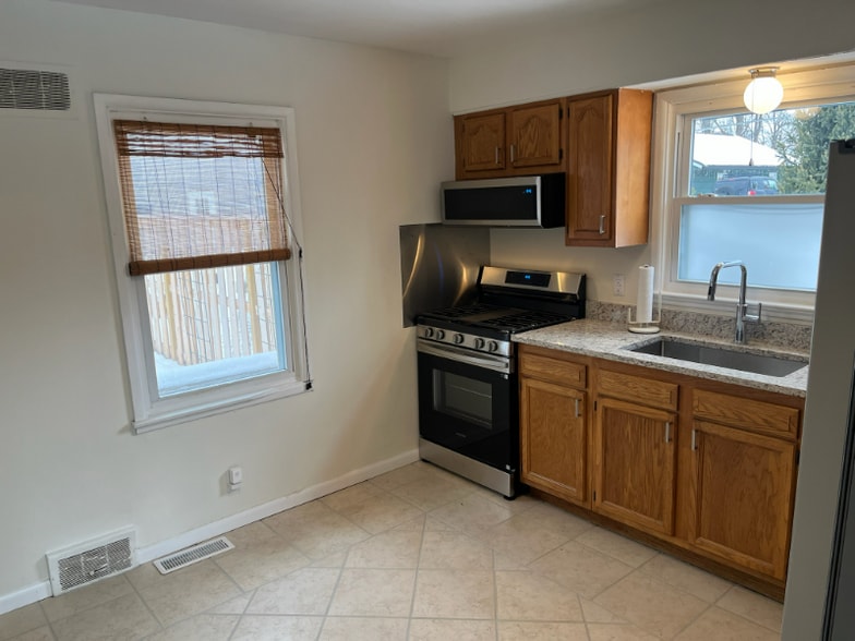 Building Photo - 6602 Michigan Rd