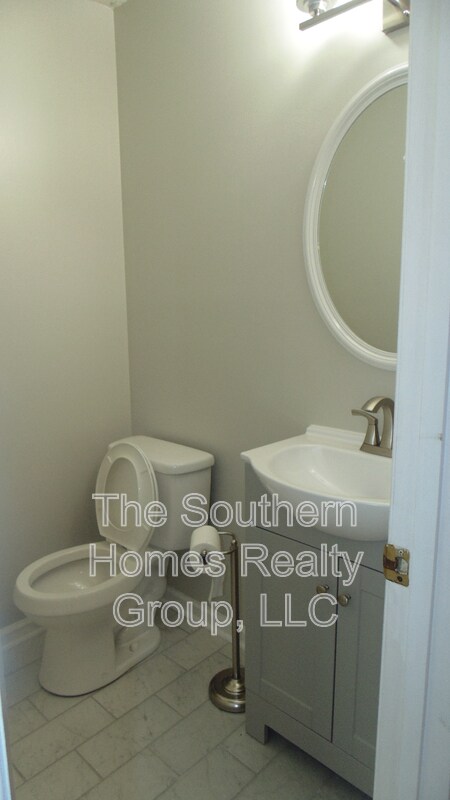 Building Photo - 3059 Lee Hwy