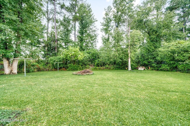 Building Photo - 114 Candlewood Dr