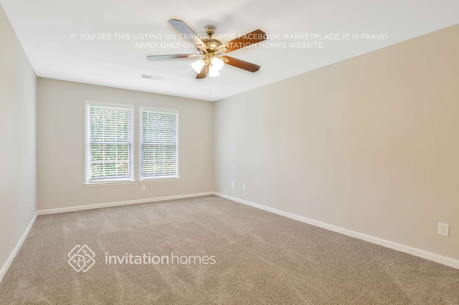 Building Photo - 2073 Kinridge Rd