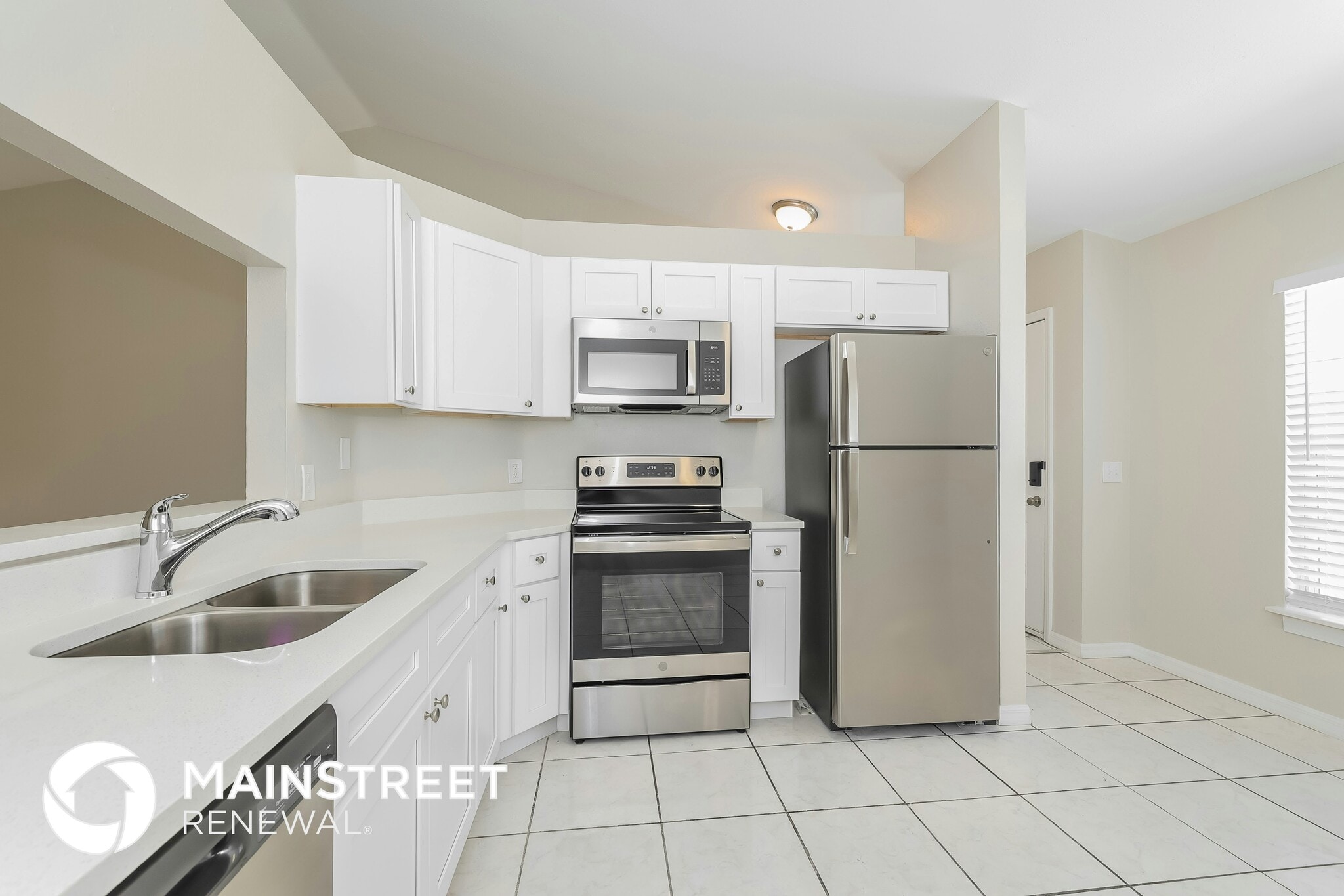 Building Photo - 807 Savona Pl