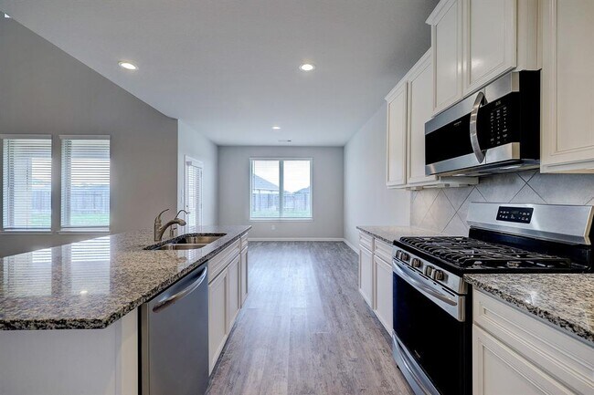 Building Photo - 28011 Langsdale Ct