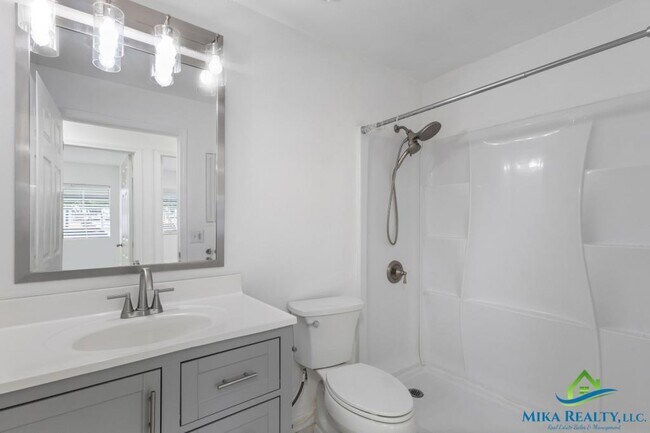 Building Photo - 94-510 Lumiaina St #J101