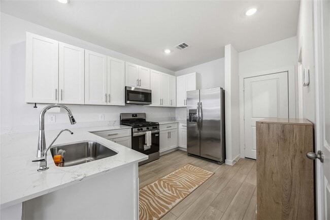 Building Photo - 3614 Eclipse Ct