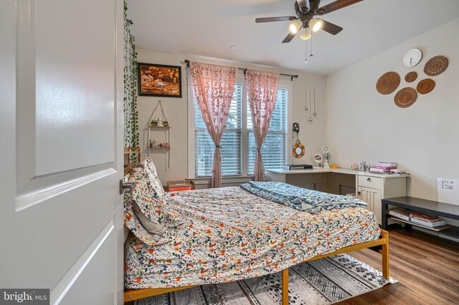 Building Photo - 7142 Starmount Ct