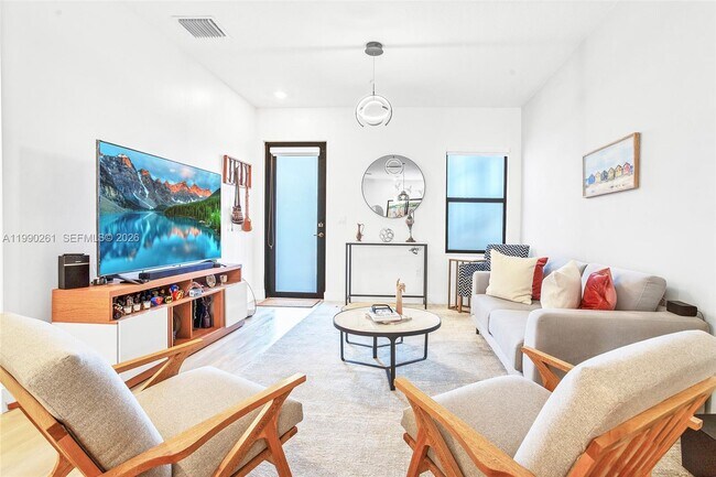 Building Photo - 8055 NW 104th Ave