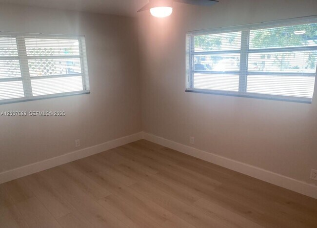 Building Photo - 1700 SW 69th Terrace