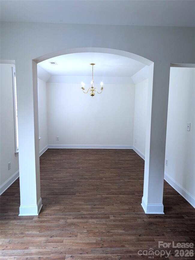 Building Photo - 2409 Trace Creek Dr
