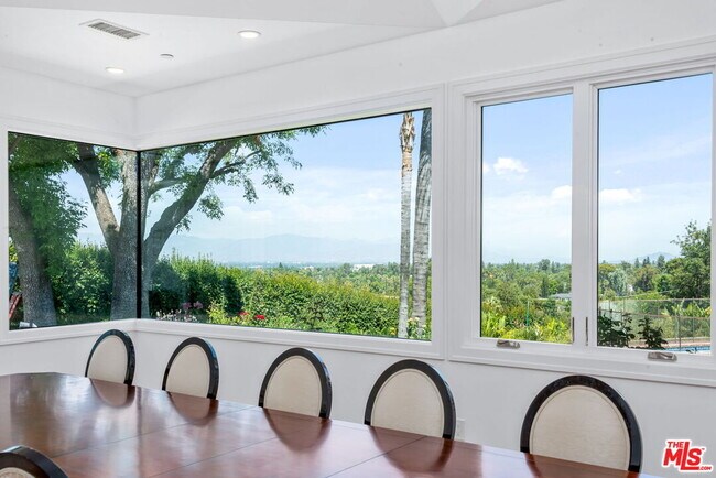 Building Photo - 19621 Wells Dr