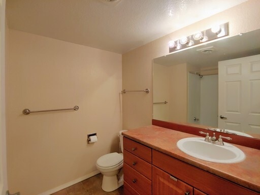 Building Photo - Lovely Condo in the Woods - Deck - Carport - FP - Closets - WD/DW - Fitness Center - Pools