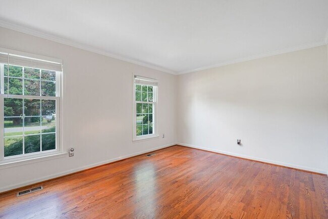 Building Photo - 94 Cleremont Dr