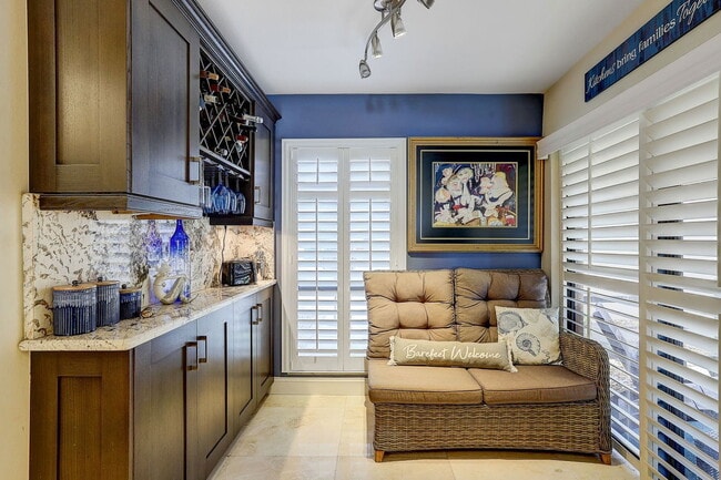 Building Photo - 4770 Brittany Dr S