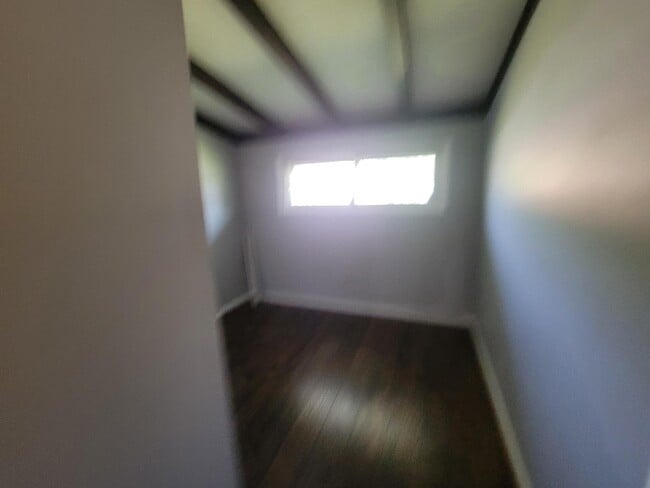 Building Photo - 1550 Bluebird Ln