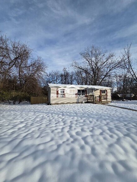 Primary Photo - 2350 N 5th St