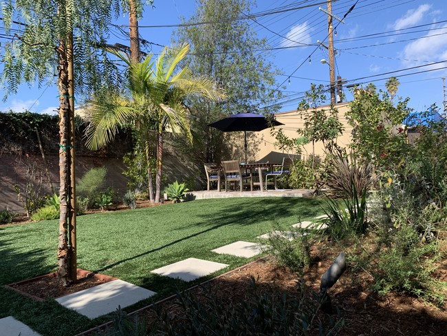 Rear yard patio 1 - 1417 Ellsmere Ave