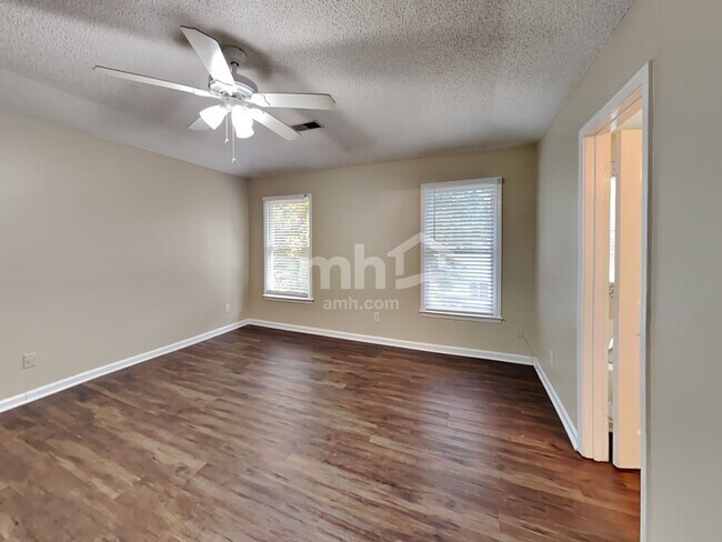 Building Photo - 3032 Crystal Gate Pl