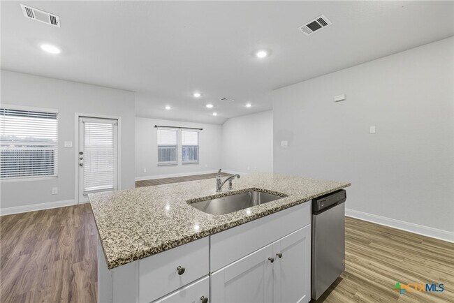 Building Photo - 1308 Parkwood