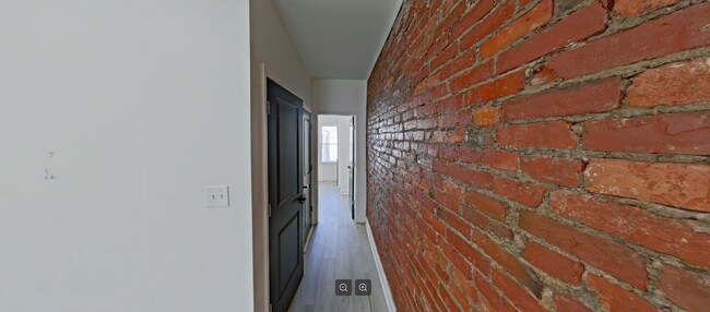 Building Photo - 3331 N Howard St