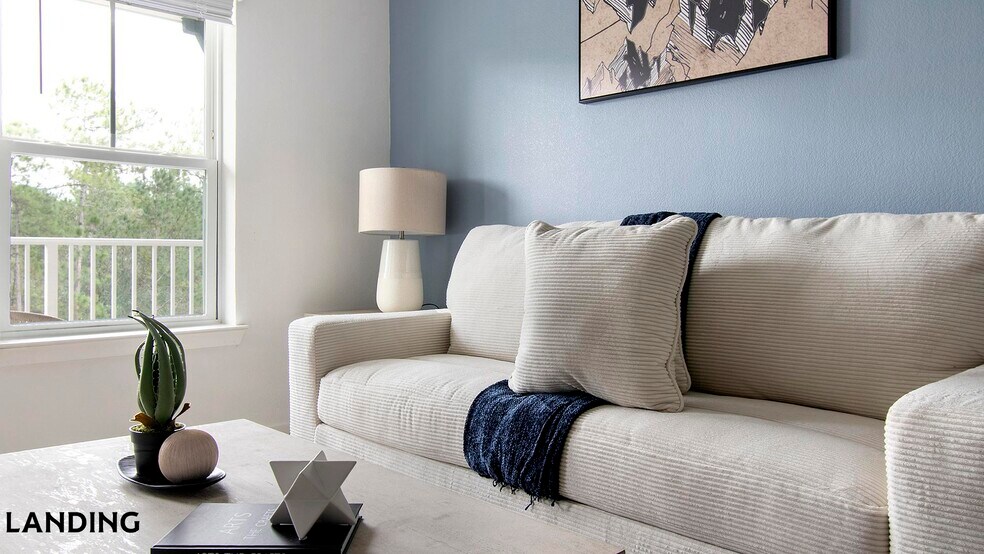 Building Photo - 12525 Tibbets Ln