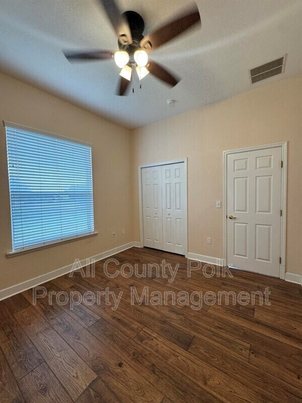 Building Photo - 2948 Vintage View Cir