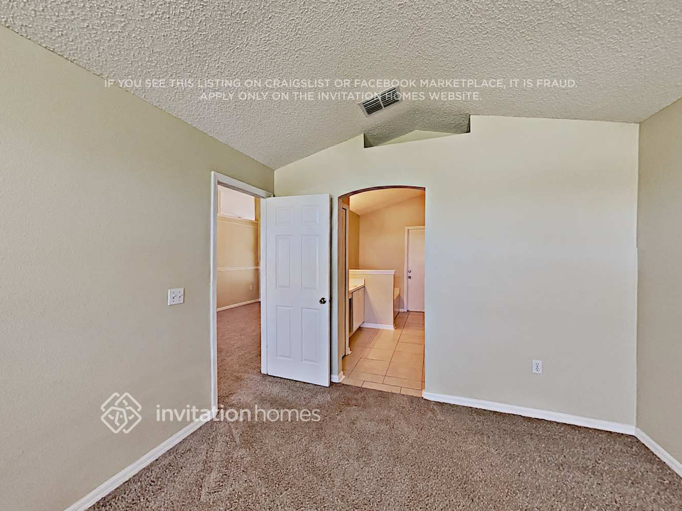 Building Photo - 640 Eldron Ave