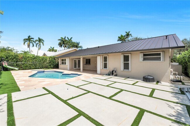 Building Photo - 8482 NW 166th Terrace