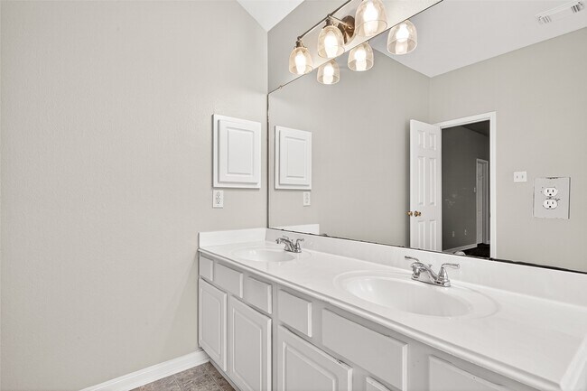 Building Photo - 1610 Canyon Terrace Ct