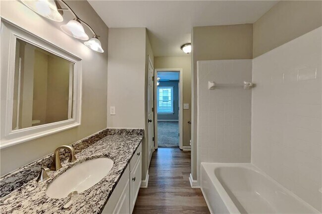 Building Photo - 1438 Grovehurst Dr