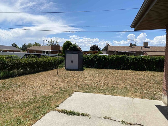 Backyard Shed - 1466 S 280 E