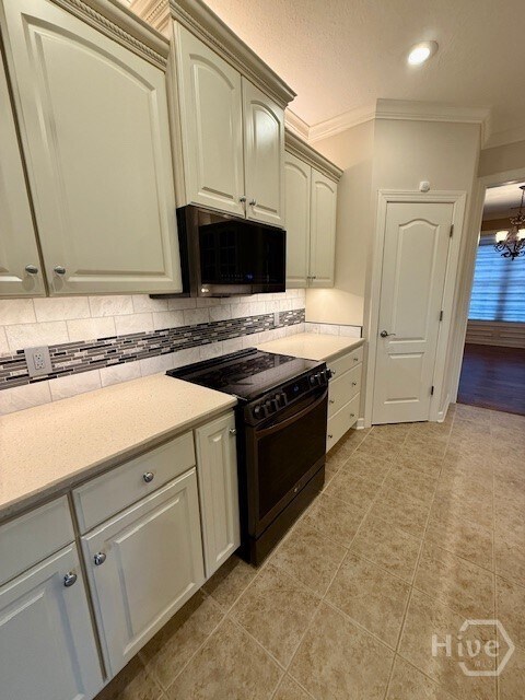 Building Photo - 204 Oak Branch Ct