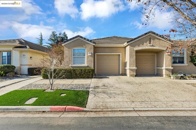 Primary Photo - 197 Summerset Dr