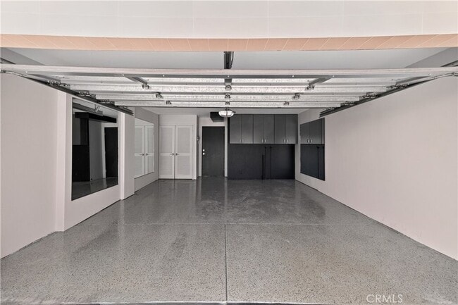 Building Photo - 855 Santa Ana St