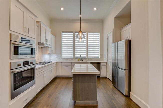 Building Photo - 2724 Dolce Oaks Dr