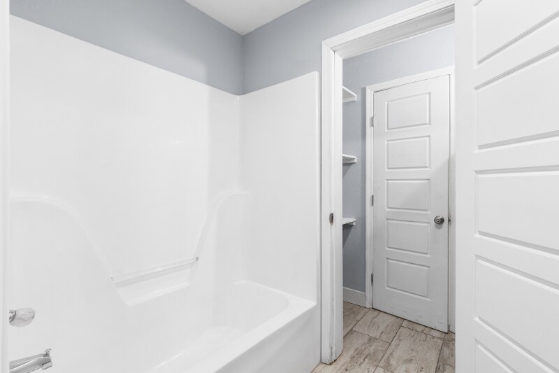 Building Photo - 901 N Gaskill St