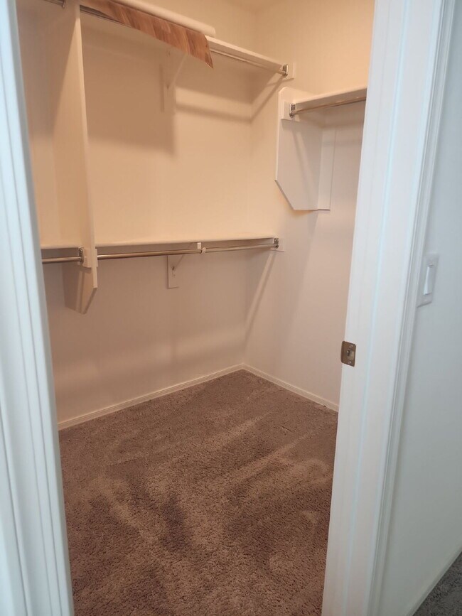 Building Photo - "Spacious 4-Bedroom Oasis in Casa Grande w...